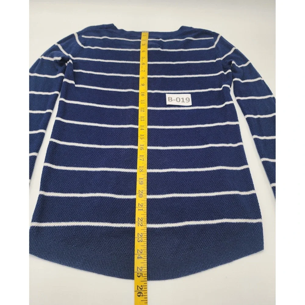 So Perfect Pullover Sweater XS Navy Blue/ White‎ Beachy Light Sweater